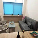 Апартаменти Dimitrios Cozy *